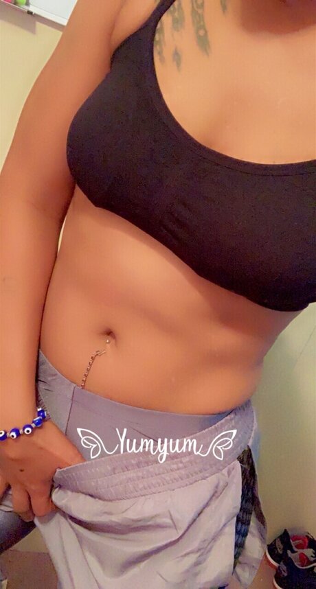 Yumyum naked actress images