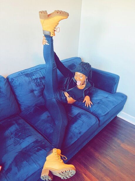 The Dollface model sex pic