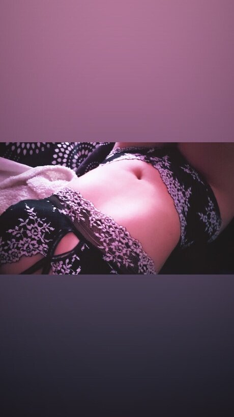 Coral_ pretty actress gallery