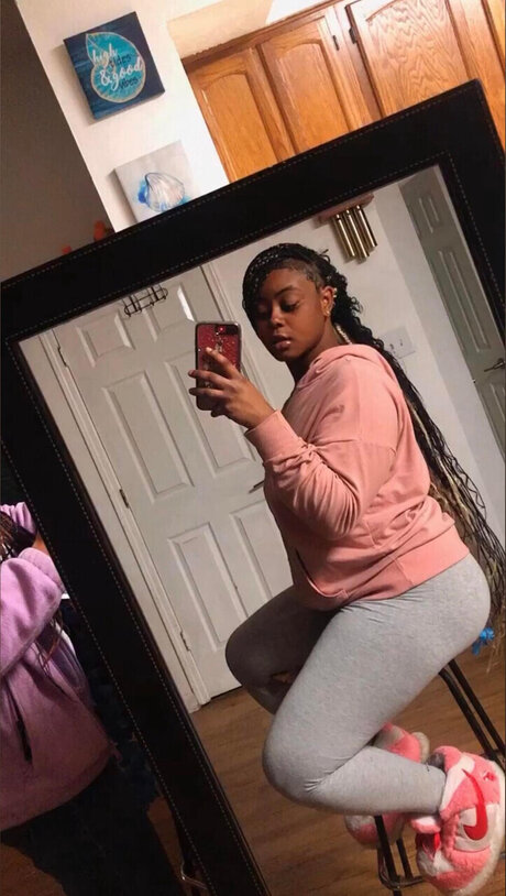 Ms Thundercat_ model beautiful pictures