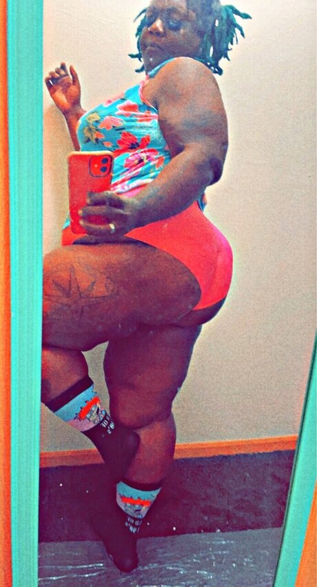 SugarBaby pornstar nude picture