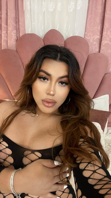 Kendall Rouzz_ model xxx img