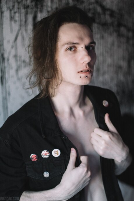 mangoclown art actress img