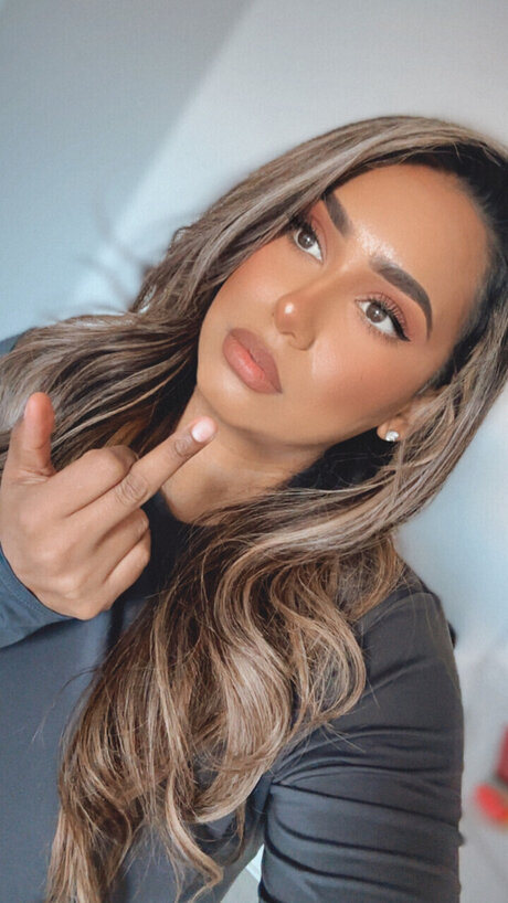 Goddess Lillyyy star nudes pic