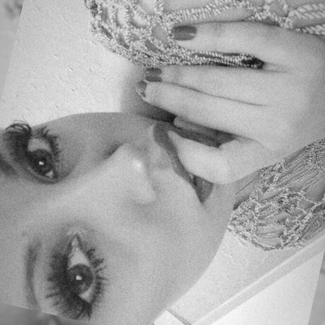 Kiki Bunny pornstar pictures