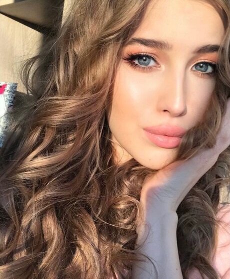 Prinfirst star adult pics