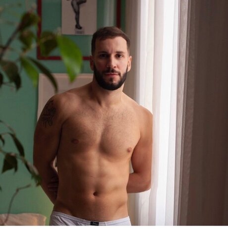 ALXHUNKBR free actress image