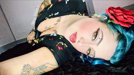 Miiss Triixie VIP 7 subscription_ exclusive pornstar pictures