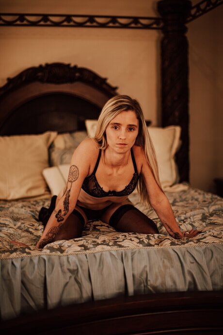 OneOfAKind_ model exclusive photos