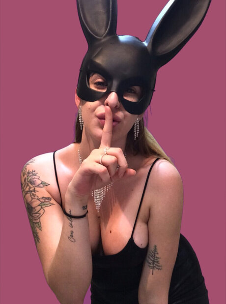 PinkyX xxx actress gallery