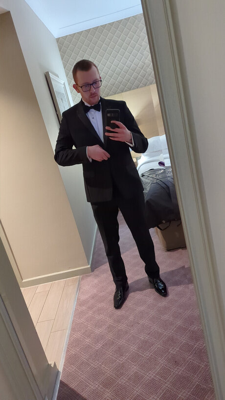 Robert Williams hd actress pic