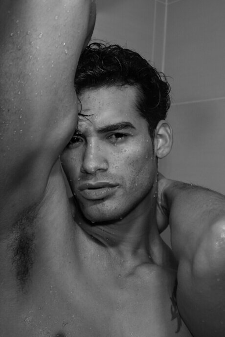 Marcoantonioxxl pornographic model galleries