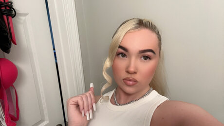 Frenchvanillaxo pornstar high quality photos