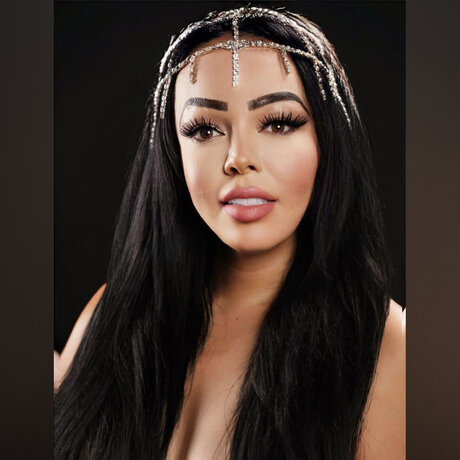 Victoria the Goddess model nice pic