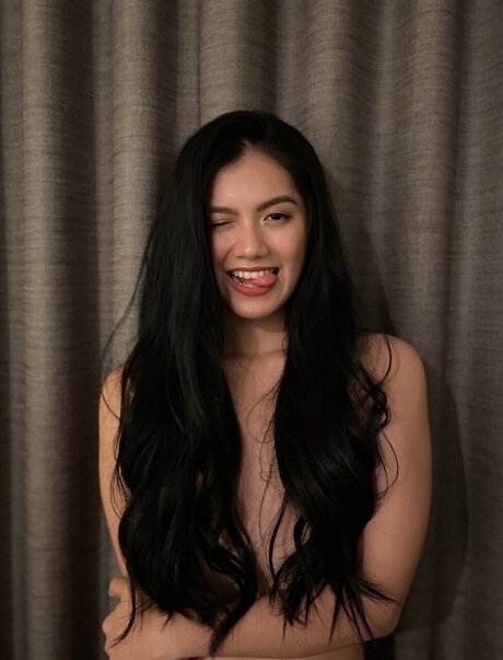 Lucy Vela pornstar xxx img