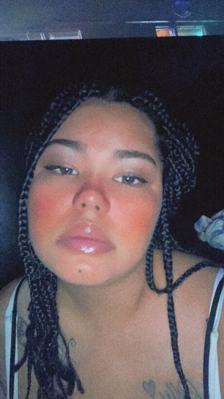 Lana Doll hot star img