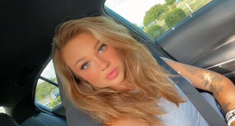 Scarlett Davina star sexy archive