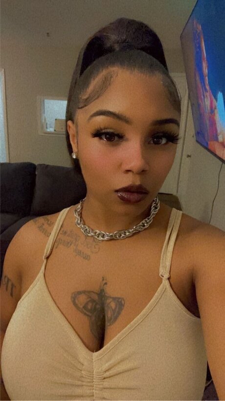 UziSue pornstar xxx gallery