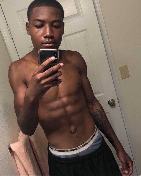 YeahDez pornstar nice img