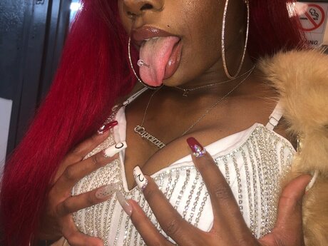 Msbriluv adult model img