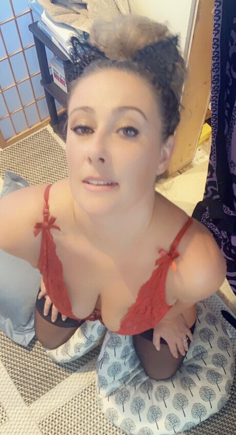 Lucy Dream pornstar free pictures