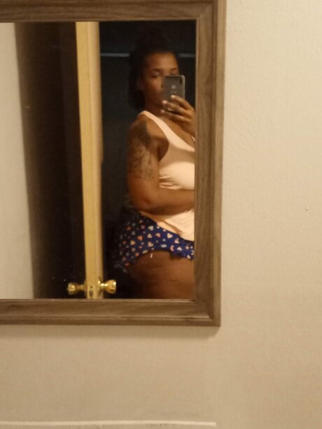 BrownCheeks pornstar naked gallery