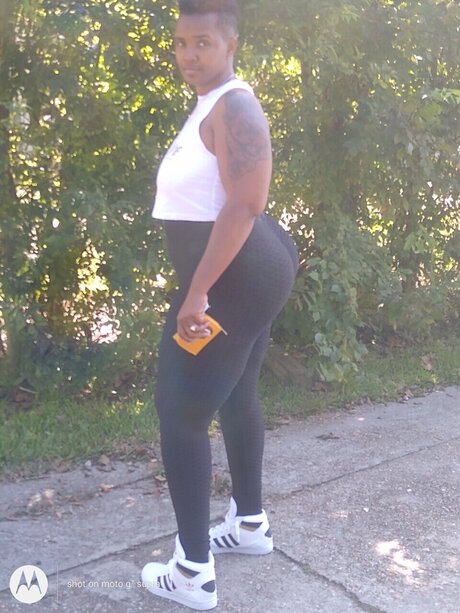 BrownCheeks art model archive