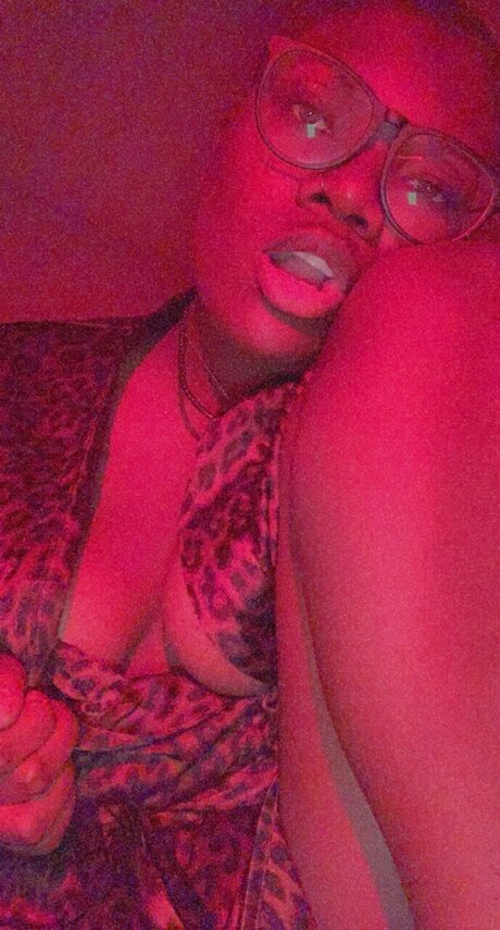 Unfriendly Thottiee model hot photos