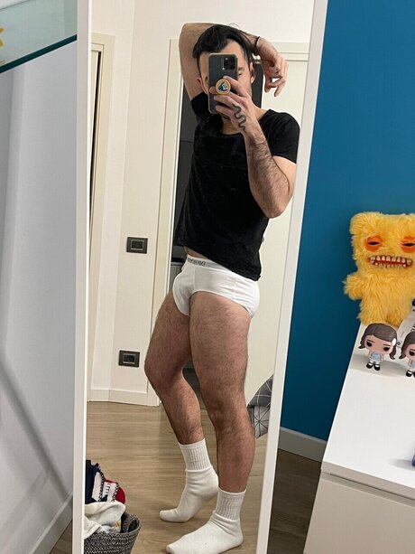 LuchinoVolgare model perfect pic