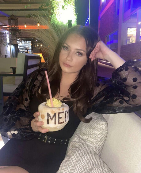 Zarra lutman free actress pic