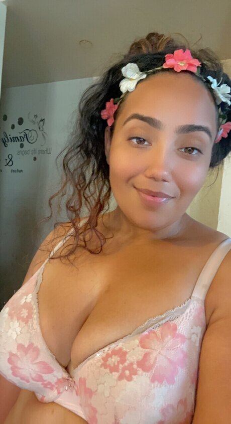 Playful bandit pornstar art pics