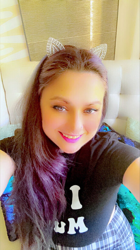 Corina Monica star gallery