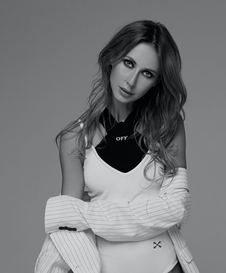 Vikki nude actress picture