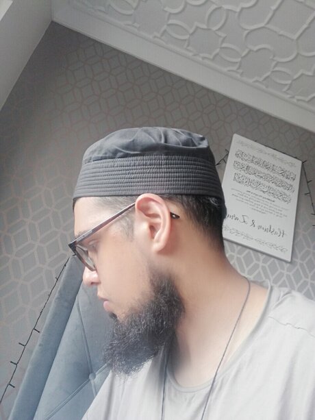 Hashim Siraj Mahmood free star pictures