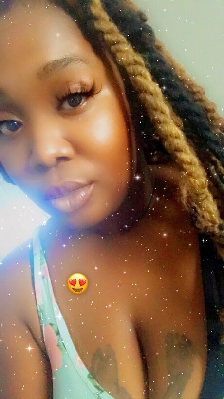 EatMyTreats sexy actress images