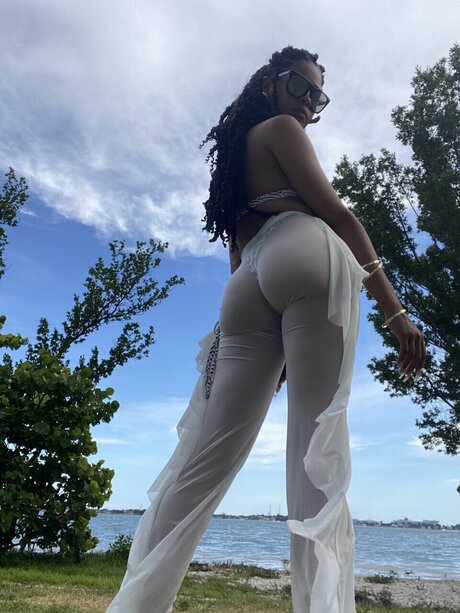 Realbenjiimami erotic star pictures