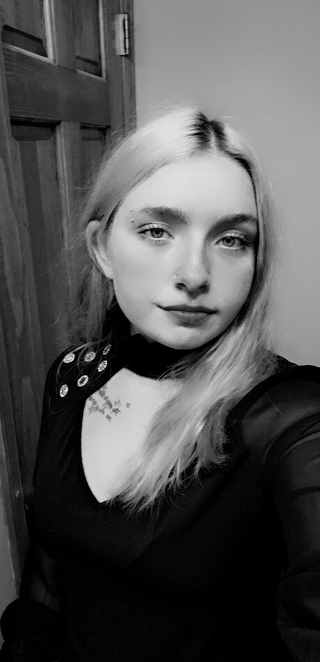 Ganjagabbie model exclusive image