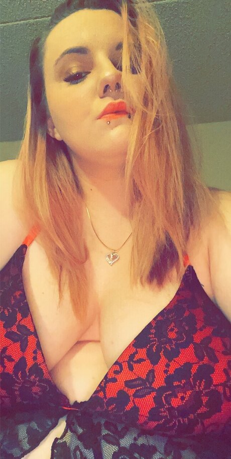 LaShea star sexy pics