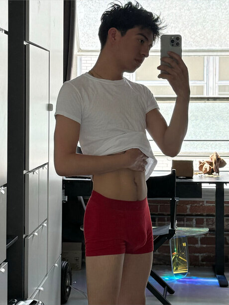 Verslaboy star naked pic