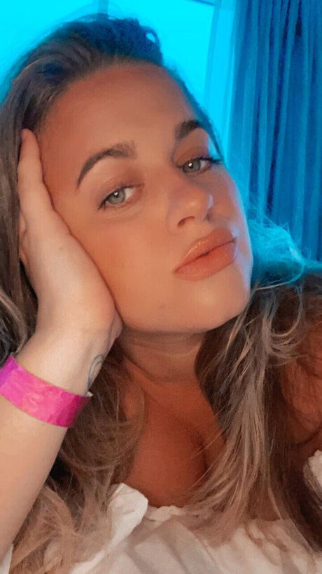 sA_ perfect actress picture