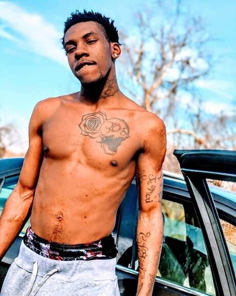 Biig D model erotic pic