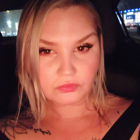 Housewife666 perfect model images