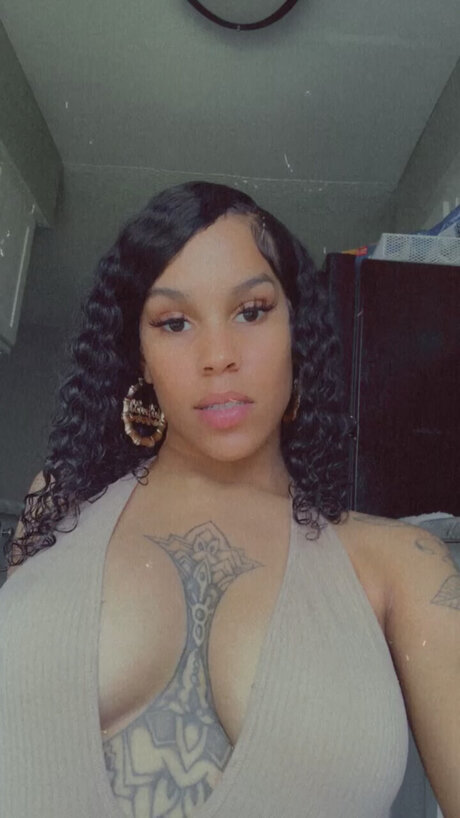 Catch the Vibe_ model pornographic pictures