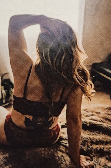 Vibinandthriving nude star photo