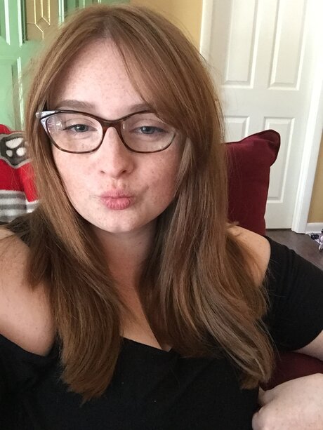 Alright123_ adult actress img