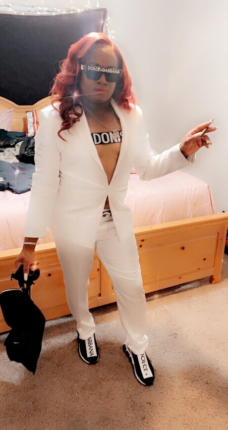 Vondraya pornographic actress img