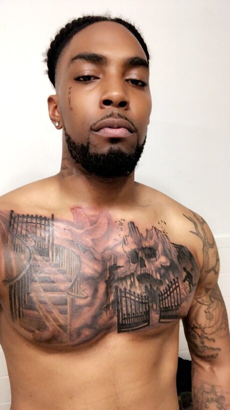 RahShots hot model pic