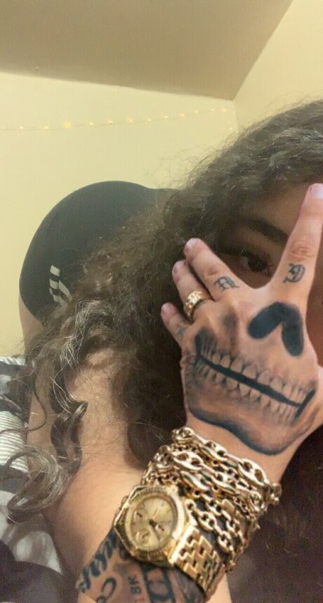 Bella amp ampWill art model img