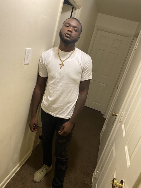 Daddy Grizz xxx model photo