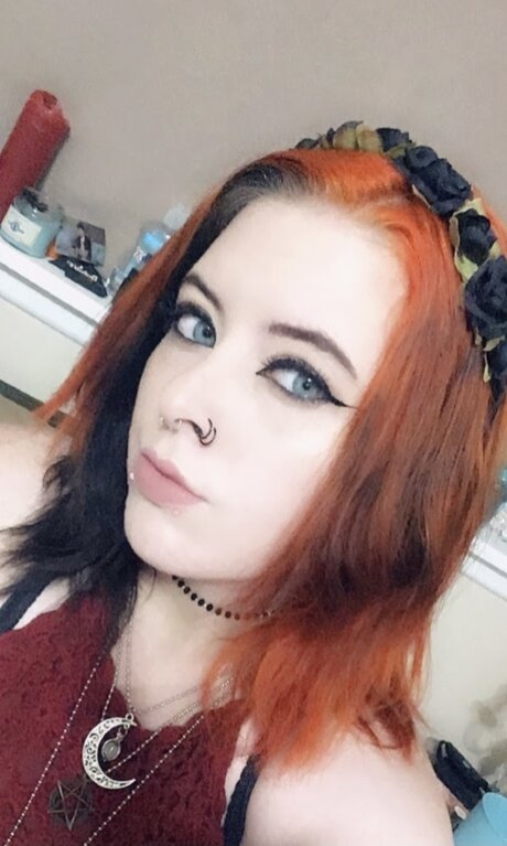 LittleMsUndead pornographic actress pics